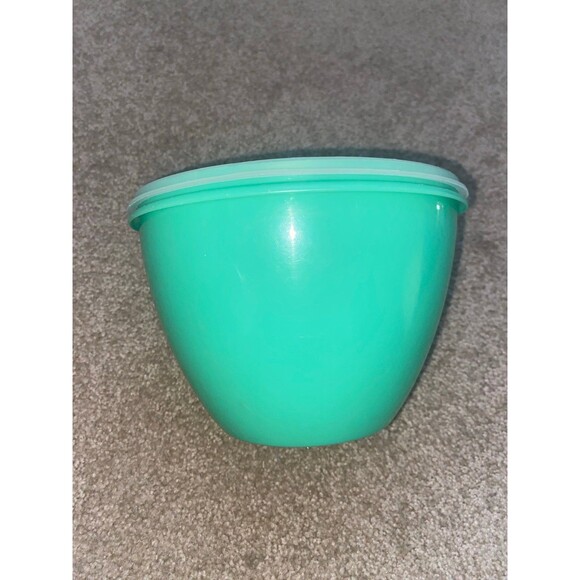 Vintage Tupperware Crisp It Green Lettuce Crisper Bowl With Lid - Picture 3 of 12